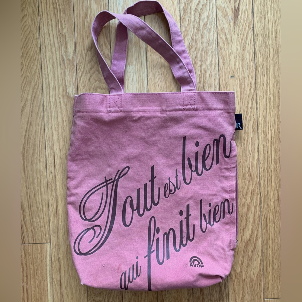 Dusk Pink Avion de Papier Tote Bag.